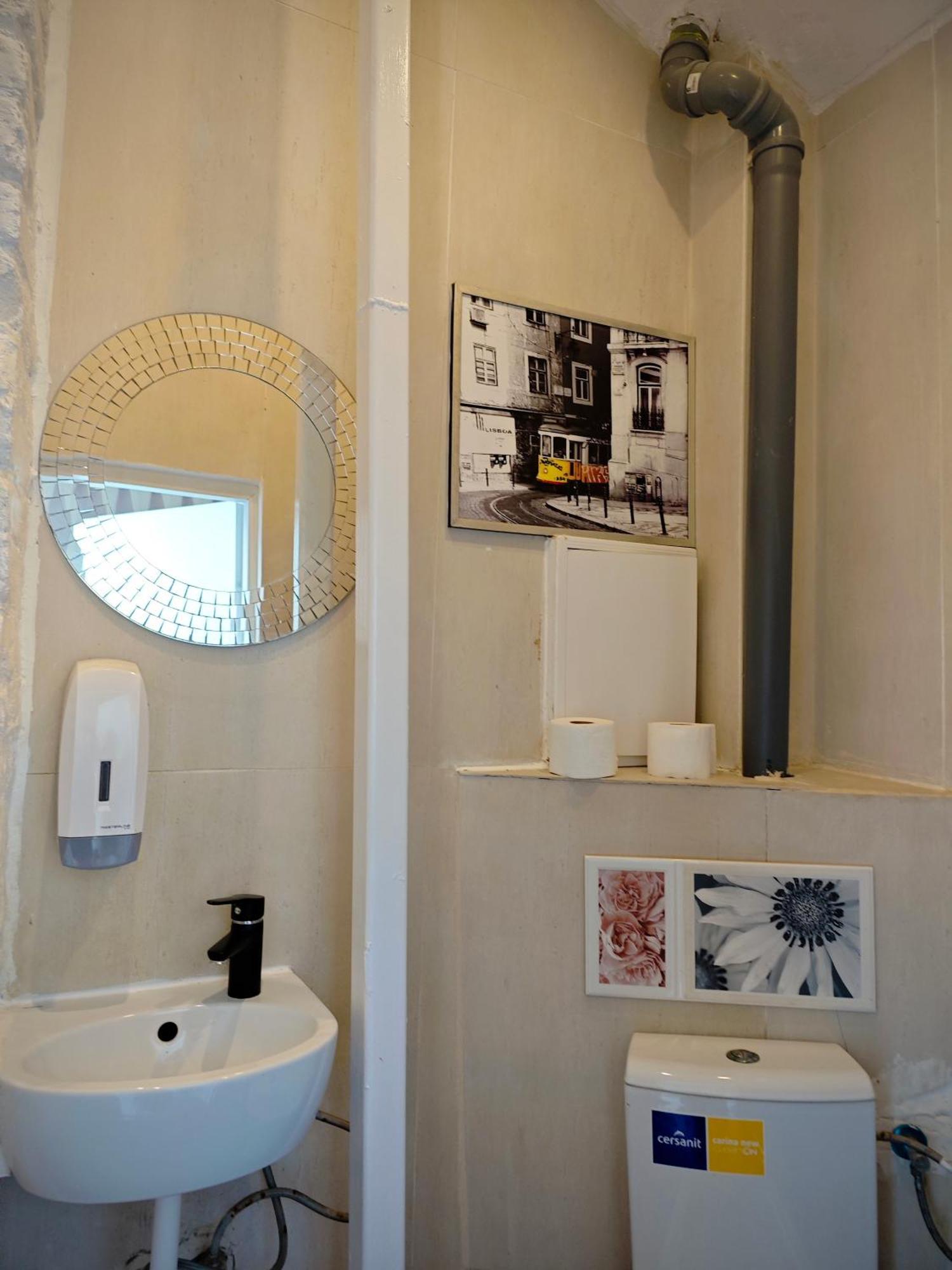 Apartamenty Hoza Attic Studio วอร์ซอ ห้อง รูปภาพ