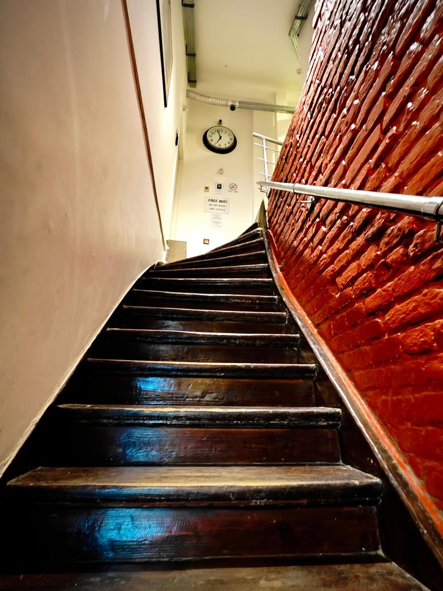 Apartamenty Hoza Attic Studio วอร์ซอ ภายนอก รูปภาพ