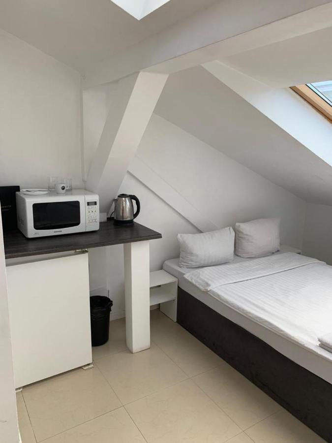 Apartamenty Hoza Attic Studio วอร์ซอ ภายนอก รูปภาพ