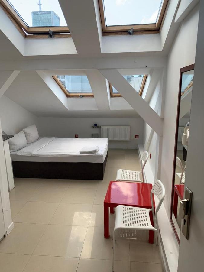 Apartamenty Hoza Attic Studio วอร์ซอ ภายนอก รูปภาพ